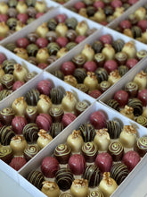 Load image into Gallery viewer, Fine Bonbons - 24 units Gift Box