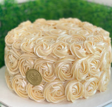 Load image into Gallery viewer, Rosette Cake - White Brigadeiro
