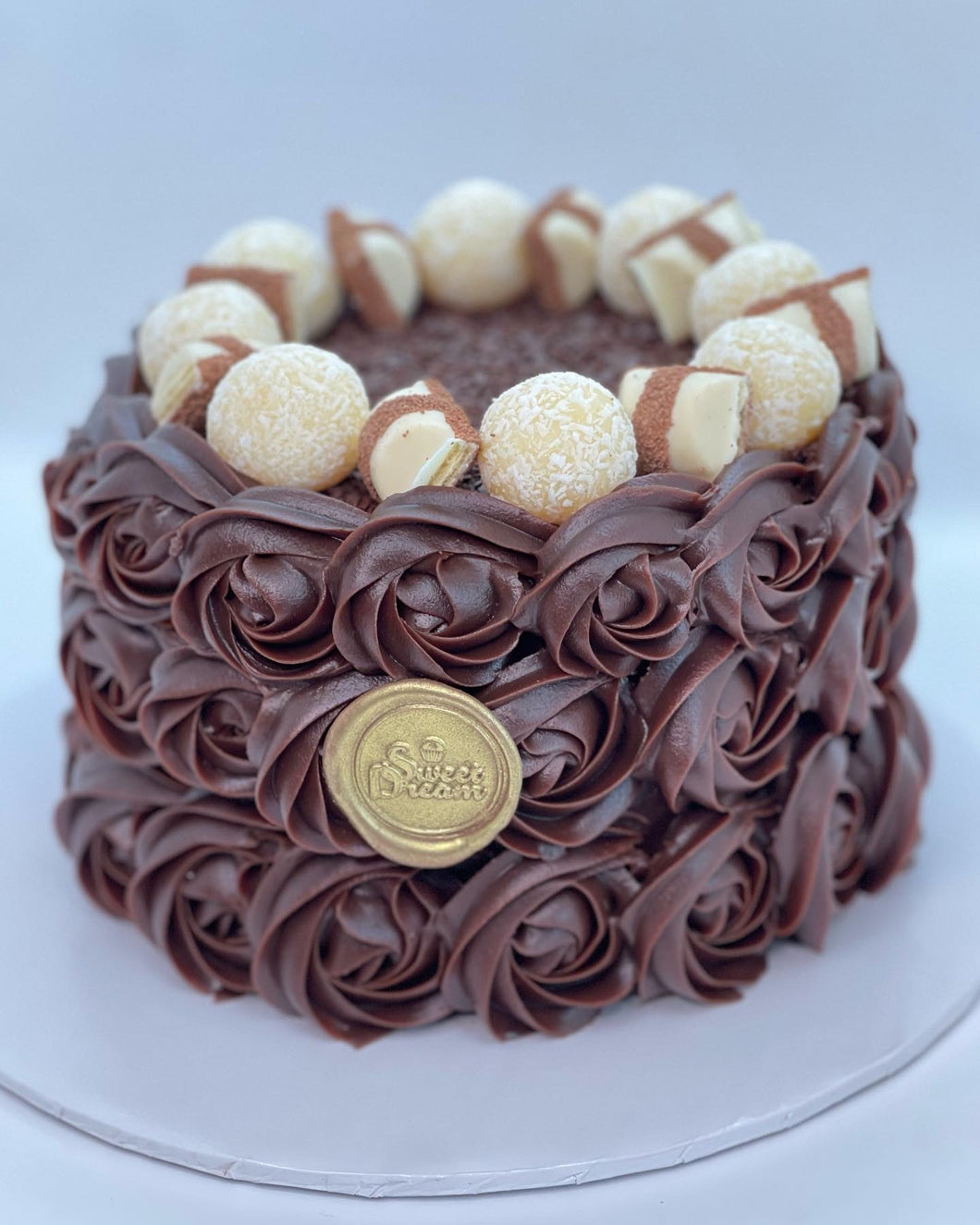 Rosette Cake - Tradicional Brigadeiro